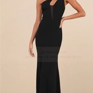 Elegant Black One-Shoulder Dress